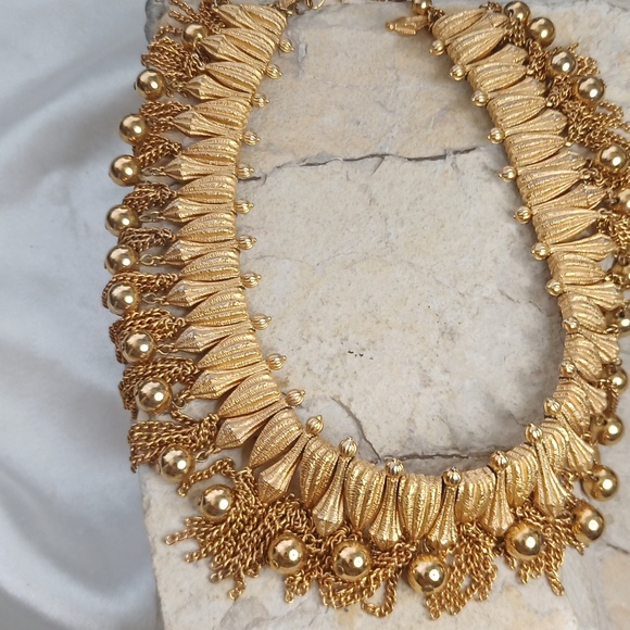 Vintage Crown Trifari Unique tassel necklace gold filled - Picture 8 of 11